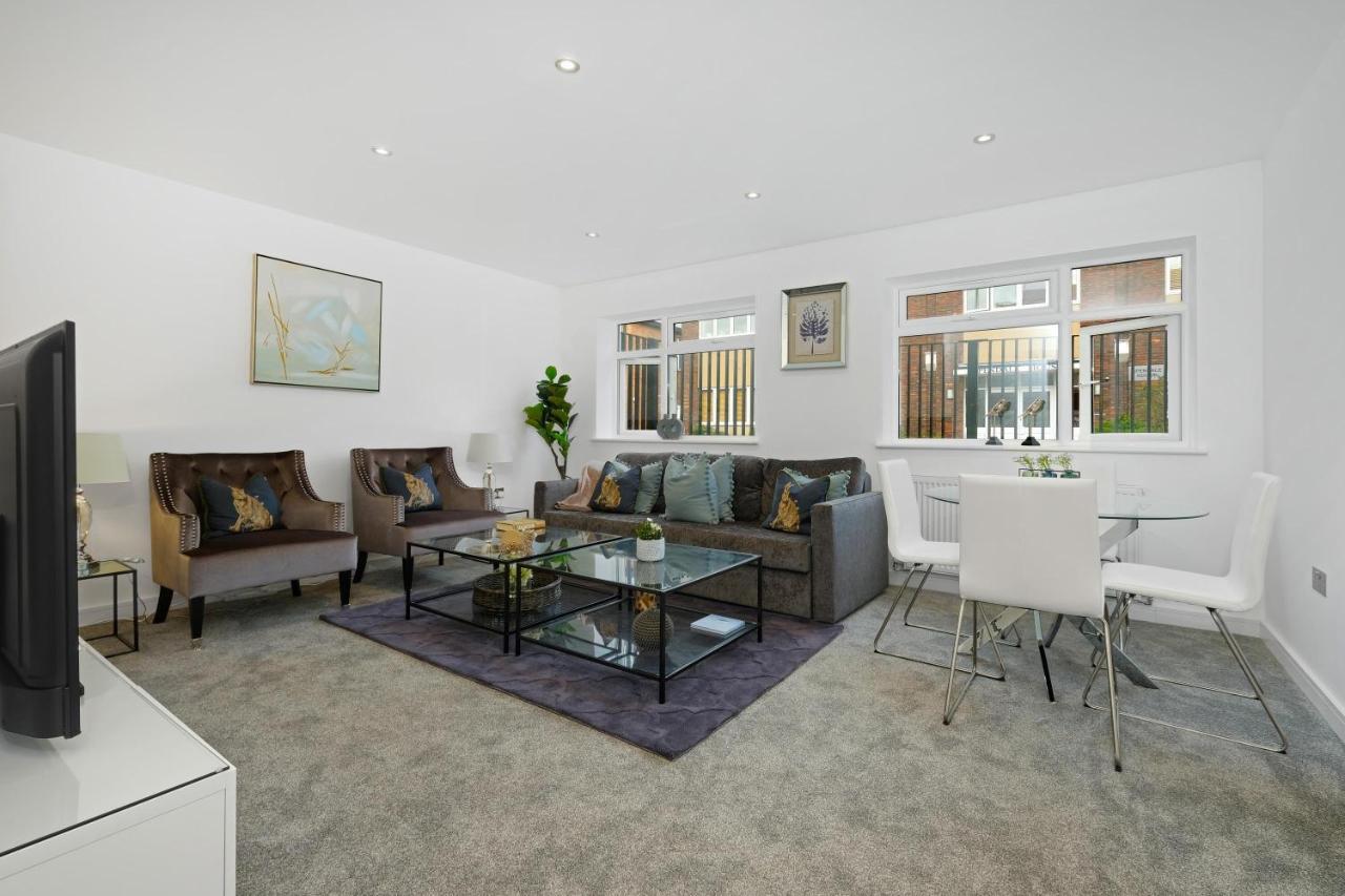 St Martins 2 Bedroom Apartments In Ruislip By 360 Stays Buitenkant foto