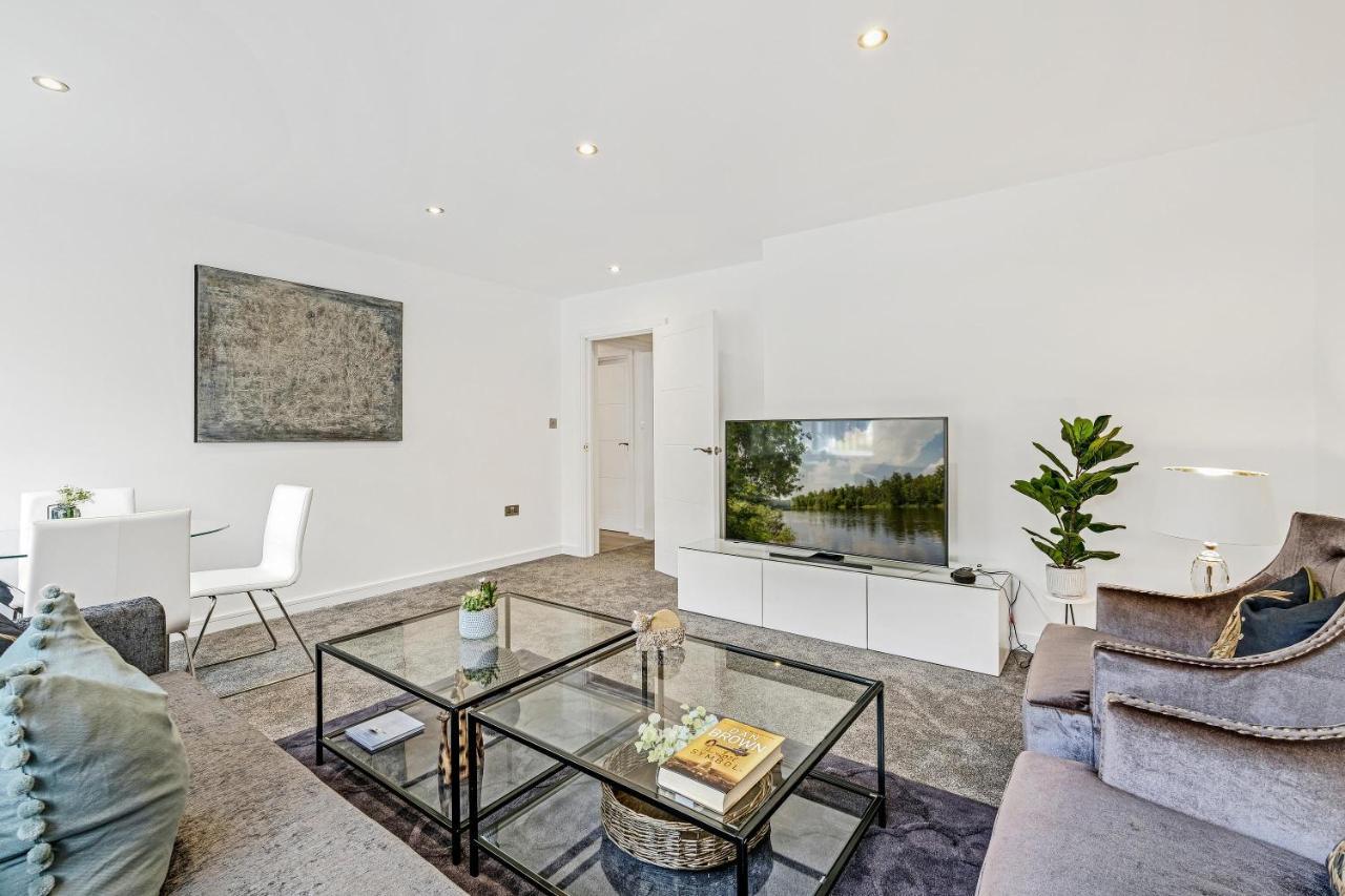 St Martins 2 Bedroom Apartments In Ruislip By 360 Stays Buitenkant foto