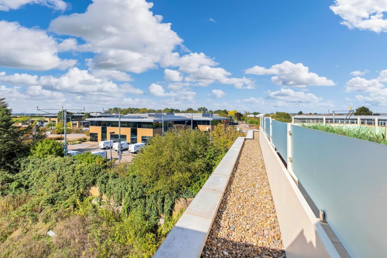 St Martins 2 Bedroom Apartments In Ruislip By 360 Stays Buitenkant foto