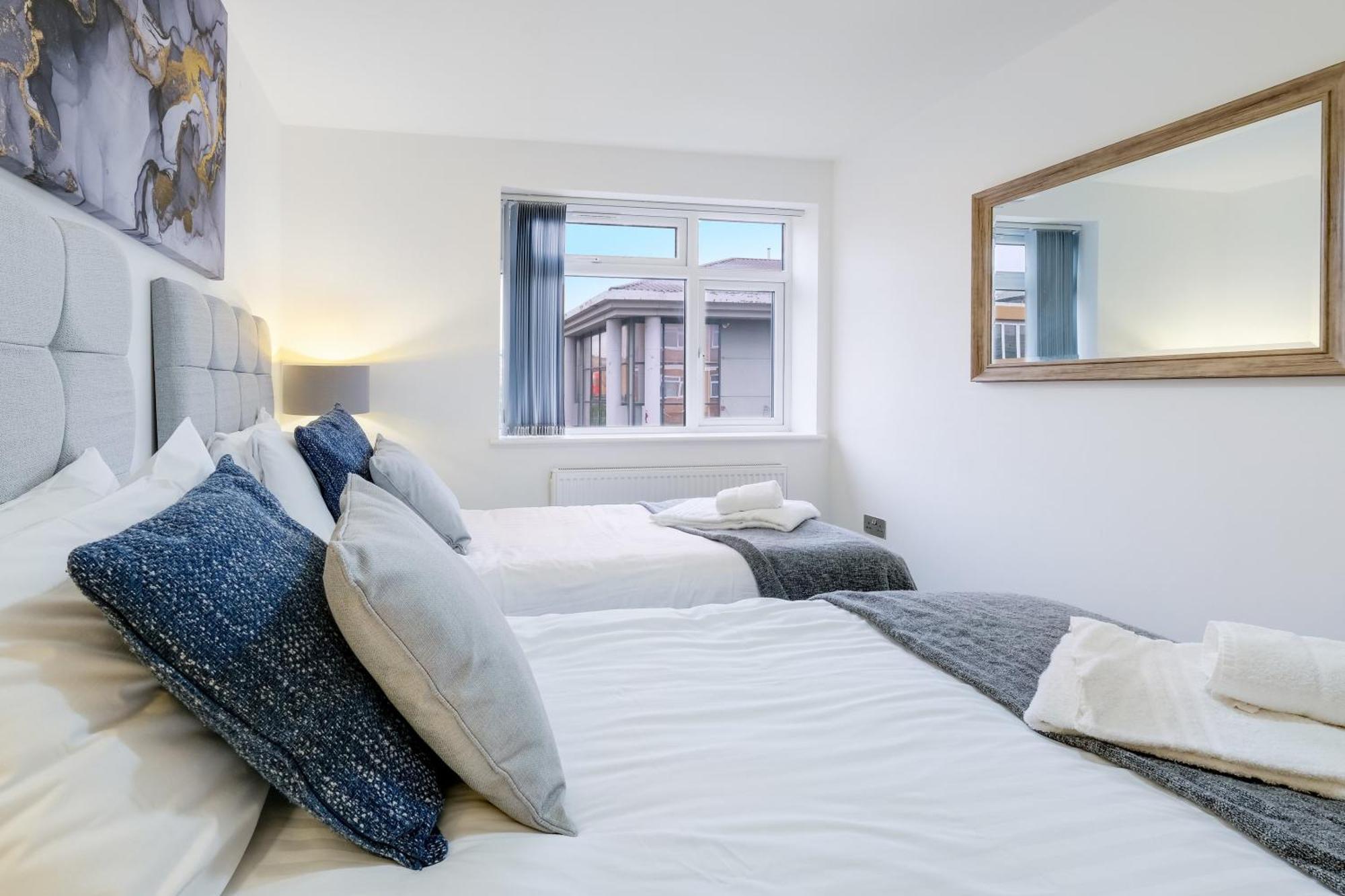 St Martins 2 Bedroom Apartments In Ruislip By 360 Stays Buitenkant foto
