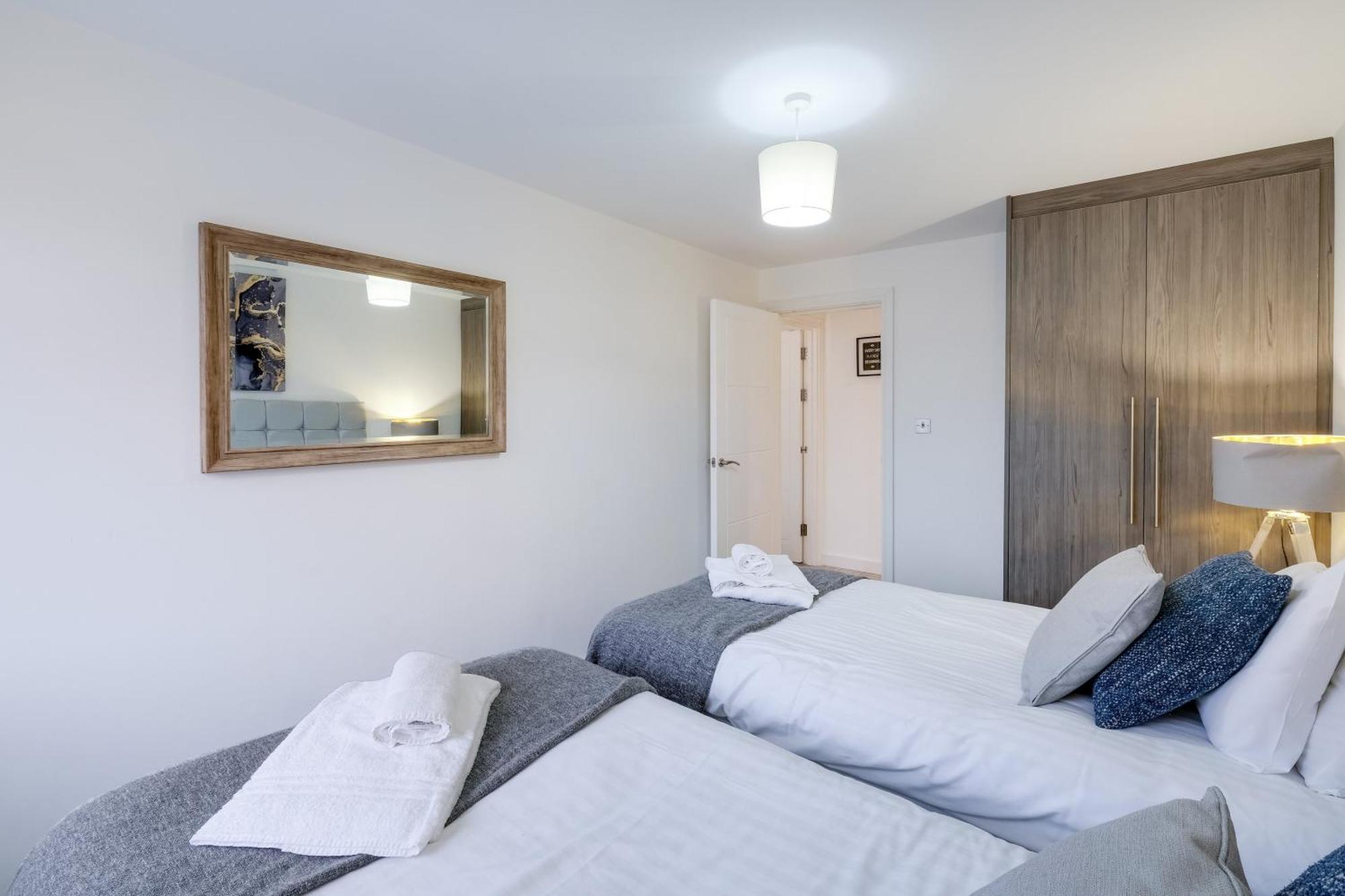 St Martins 2 Bedroom Apartments In Ruislip By 360 Stays Buitenkant foto